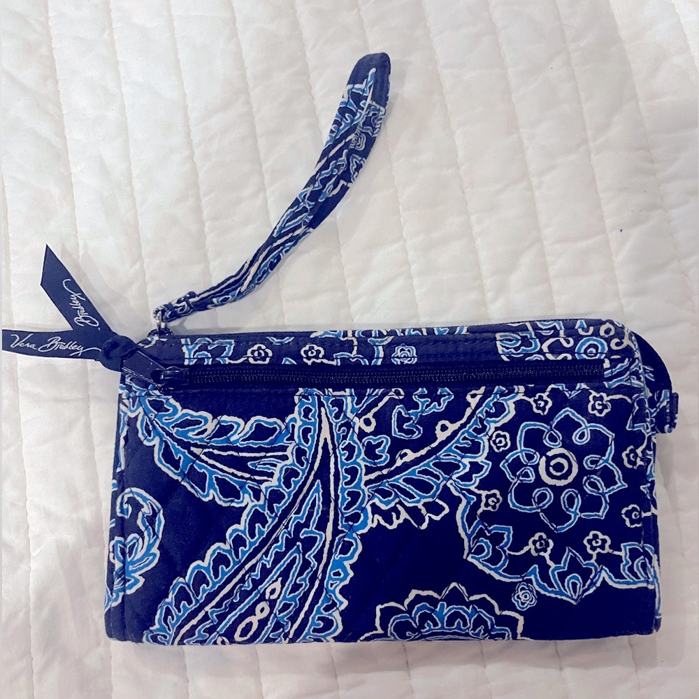 Vera Bradley wristlet like new